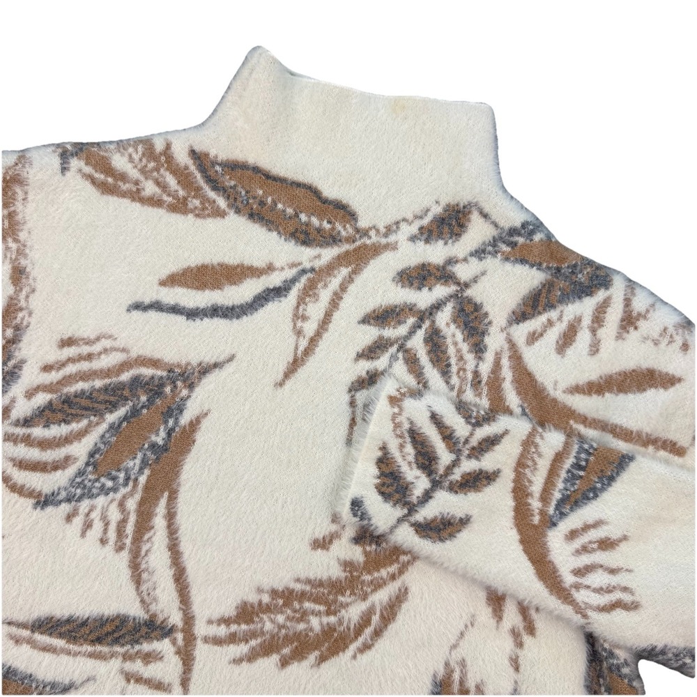 UNIQUE Tahari White Brown‎ Funnel Neck Eyelash Leaf Print Sweater Size XS
